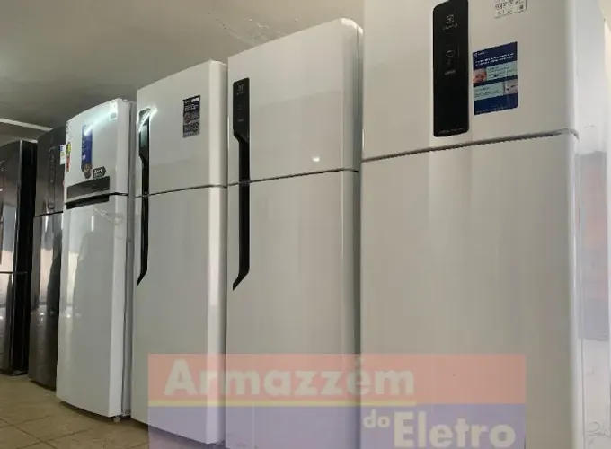 PONTA DE ESTOQUE DE GELADEIRA ELECTROLUX**NOVA**