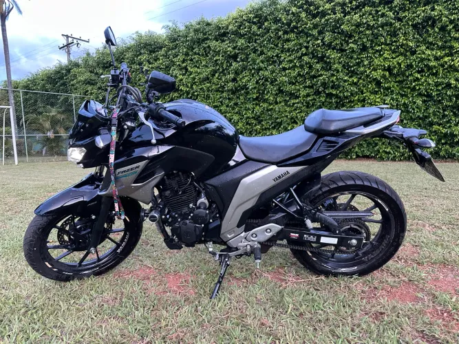 Moto FAZER FZR250 Ano 2020 - 14.000 Km (ZERADA) - Flex ABS 