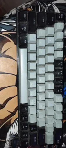 Teclado mecânico 60%