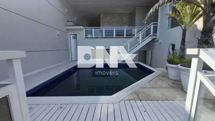 Cobertura : / Residencial / Barra da Tijuca