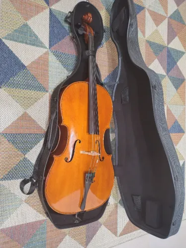 Violoncelo Luthier Izaias Batista - Ano 2005 - Profissional