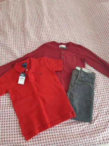 Kit 2 camisas e uma calça. Polo Ralph Lauren e Zara. 5 anos. Sem uso.