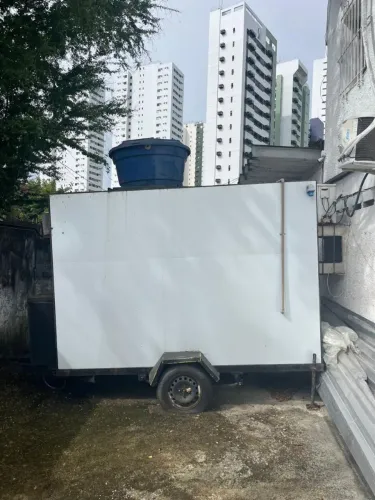 Trailer completo com ar-condicionado, compressor e instalação hidráulica - pronto para uso