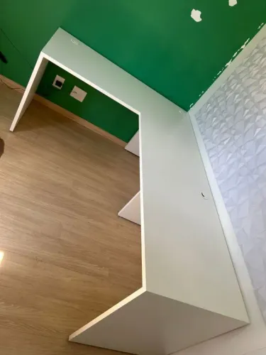 MESA EM TODA EM MDF BRANCO 
