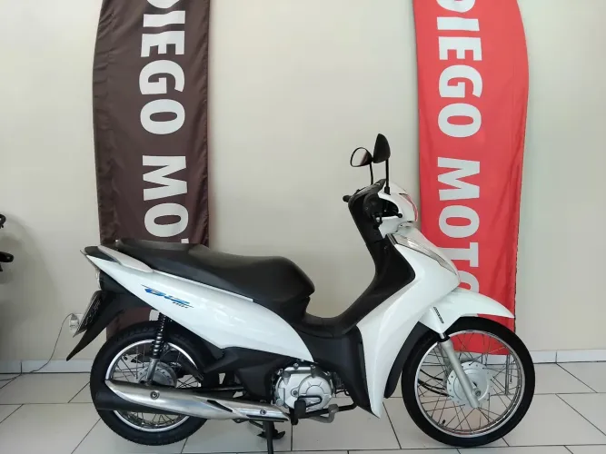 Biz 110i ano 2021, única dona ( ac. moto e financio )