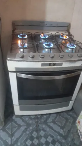 Fogão Brastemp 6 bocas com forno