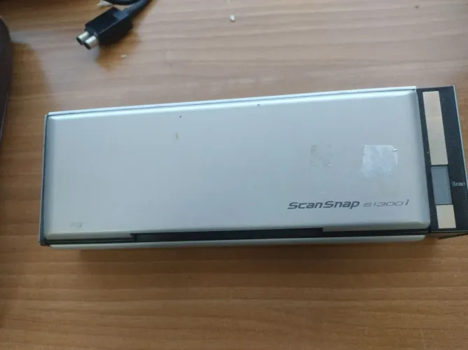 Scanner Fujitsu S1300i