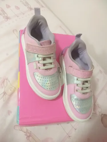 Tênis Pampilli número 31