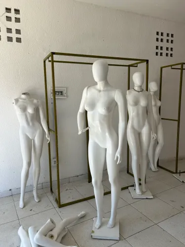 Manequim feminino ( UNIDADE)