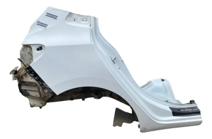 Recorte Lateral Direito Passageiro Onix Hatch 2021/24 Branco