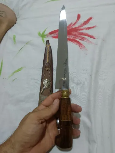 Faca Artesanal Gaúcha com Bainha em Couro