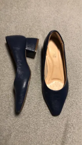 Scarpin couro tam 33