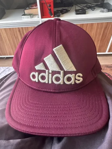 Boné adidas 