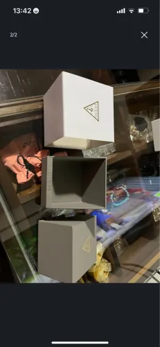 Caixa de relógio Guess 