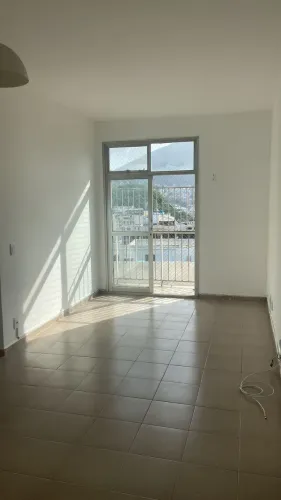 Imóvel para aluguel e venda com 58 metros quadrados com 2 quartos em Botafogo - Rio de Jan