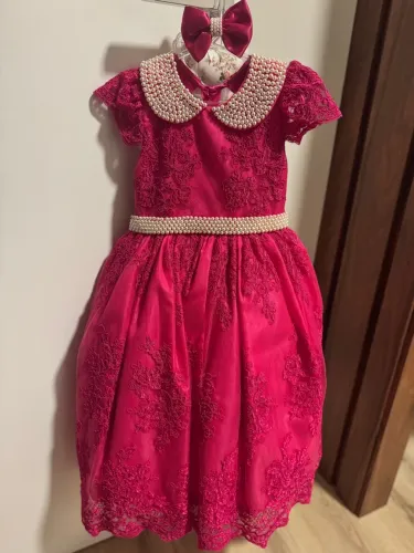 Vestido Festa Infantil Rosa com Detalhes em Pérolas
