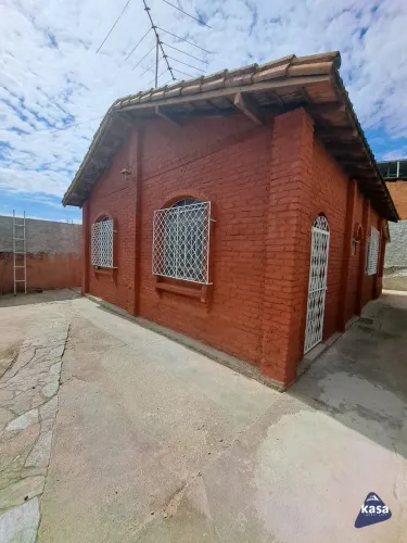 Casa 02 qtos no Gloria para alugar