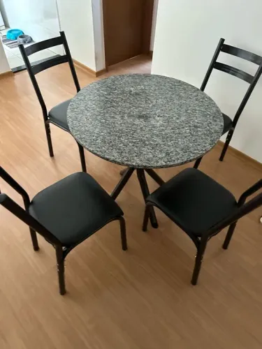 Mesa de Jantar em Granito com 4 Cadeiras - NOVA DIRETO DA FÁBRICA 
