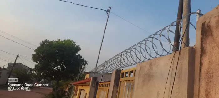 Cerca concertina de segurança