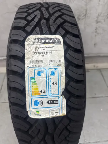 Pneu 215/65R16Continental CrossContact AT 215/65 R16