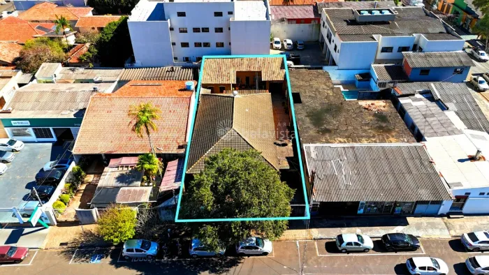 IMOVEL COMERCIAL À VENDA NA RUA BEIJA FLOR - CENTRO ARAPONGAS
