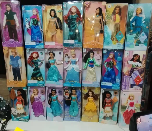 BONECAS DISNEY STORE ORIGINAIS PROMOÇÃO TENHO TODAS AS QUE ESTAO NA FOTO