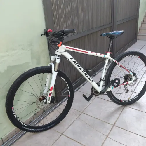 Bicicleta Cannondale Mountain Bike