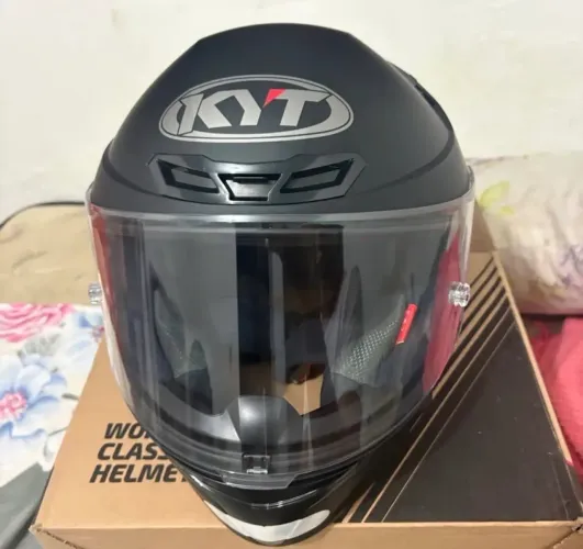 Capacete kyt tt course