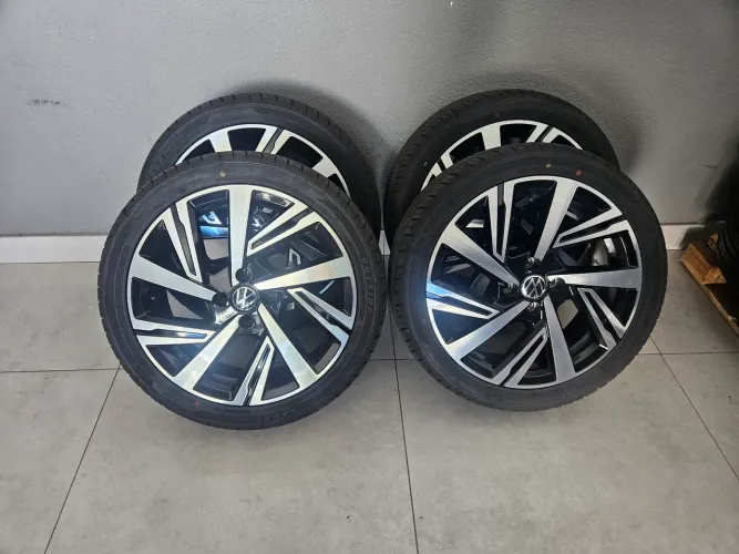 Rodas Aro 17 VW Furacão 4x100 pneus 205/45 Estado de Zero