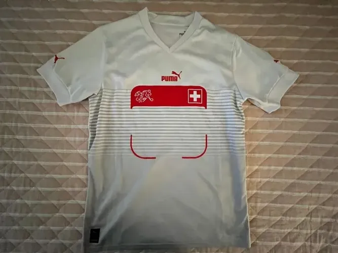 camisa reserva (away) da seleção suíça | puma
