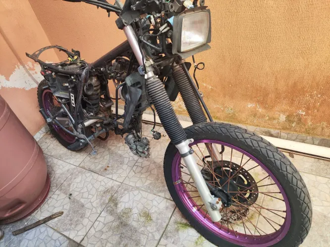 HONDA SAHARA 350 DESMONTADA