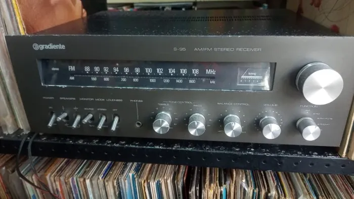 Receiver Gradiente S-95