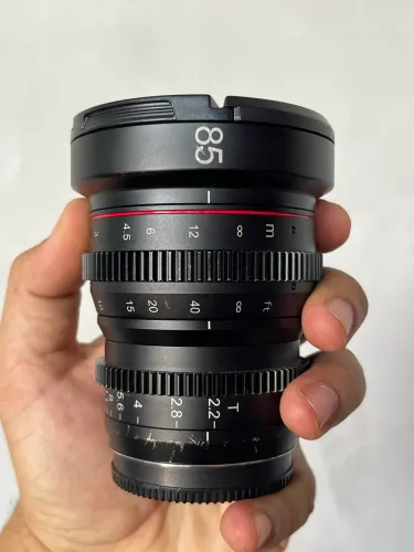 Lente Cine Meike 85mm T2.2 MFT