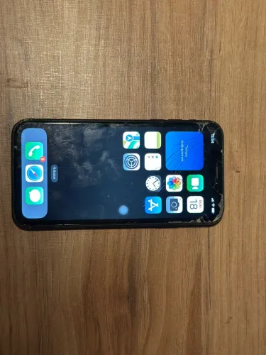 iPhone XR 64GB PRETO