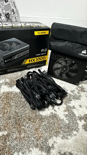 Fonte Corsair Hx1000, 1000W, 80 Plus Platinum, Full Range + BAG corsair com 8 Cabos novos