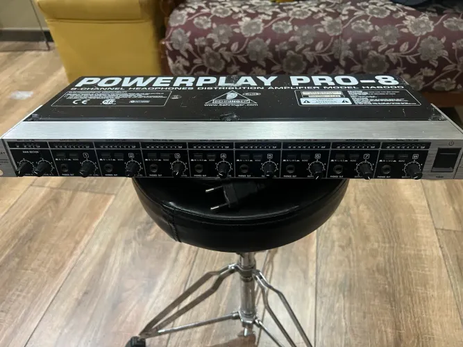 Amplificador de fone HA8000 Behringer