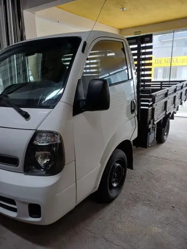 Kia Motors Bongo K-2500 2.5 4X2 TB Diesel 2015