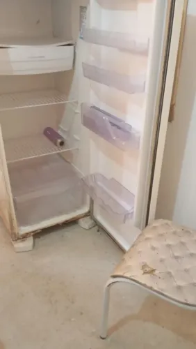 Geladeira Eletrolux 500 reais