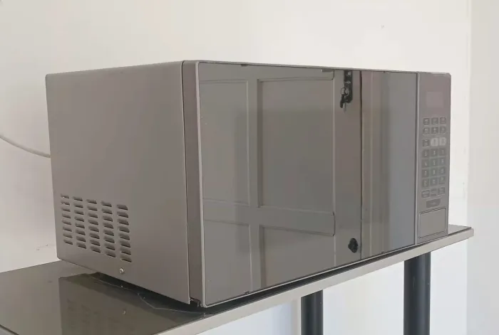 Micro-ondas 110v inox e espelhado 