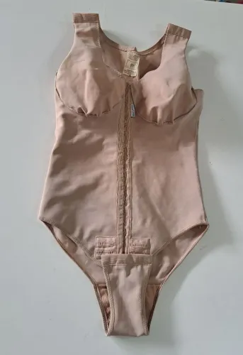 Cinta pós cirurgia tamanho P