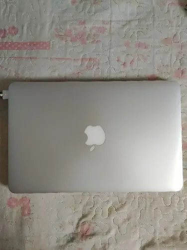 MACBOOK AIR 13
