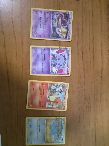 4 Cartas Pokemon Jirachi, Espurr, Charmander e Swablu XY: Generations