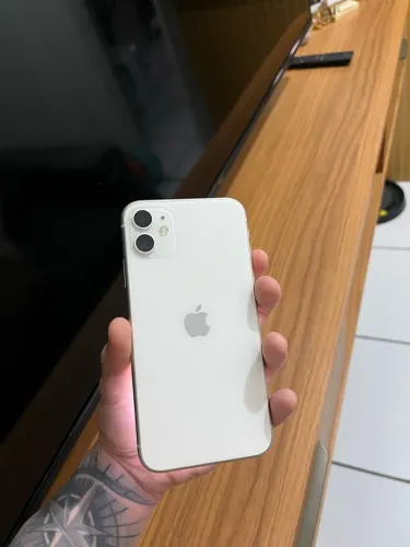 iPhone 11 - 128gb - Em estado de novo!!