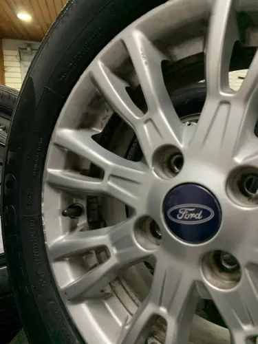 Rodas aro 15 Ford Ecosport Fiesta Ka 4x108 com pneus