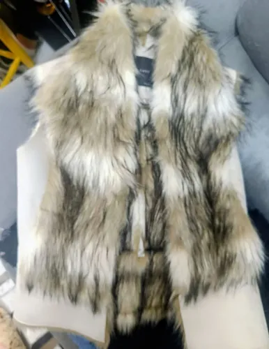 Colete Zara Basic 