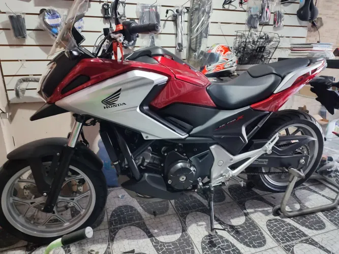 Nc750x ABS duvido outra no mesmo estado de conservação