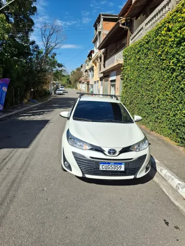 Toyota Yaris XL Sedan 1.5 Flex 16V 4P Aut. 2019