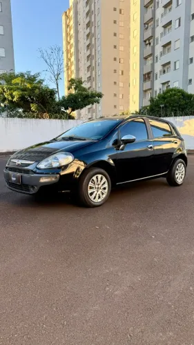 Fiat Punto Essence 1.6 Flex 16V 5P 2014