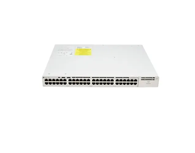 Switch Cisco Catalyst 9200L 48 PoE+ 4x1G uplink Network Essentials