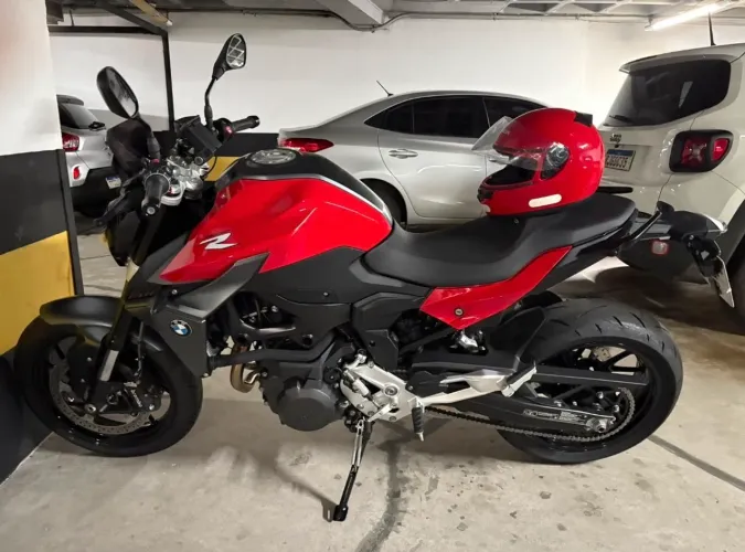 BMW F900R Sport Plus 24/25 1500km único dono IPVA pago